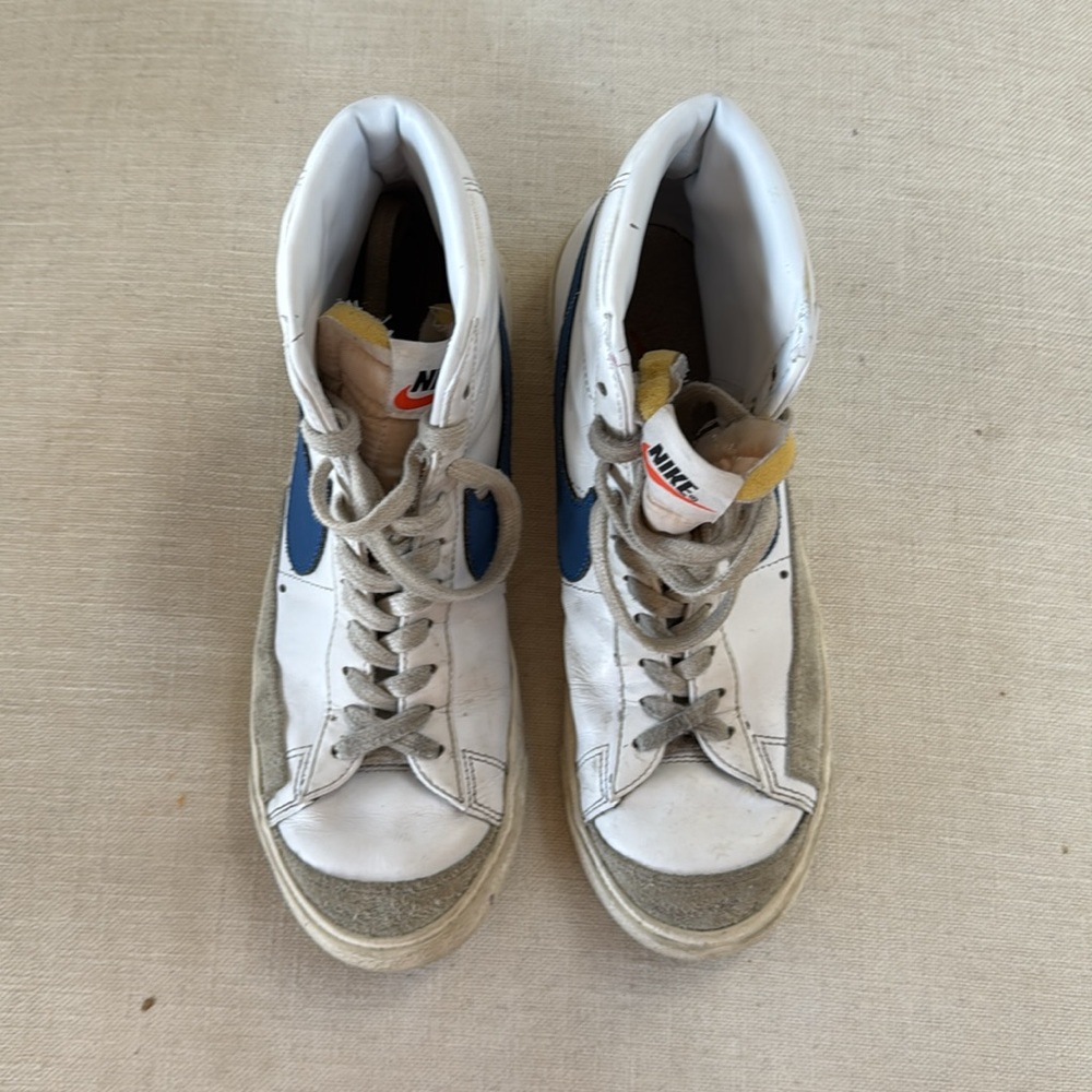 NIKE Women's Blazer Mid 77 White Game Royal Size 9 - Picture 8 of 10
